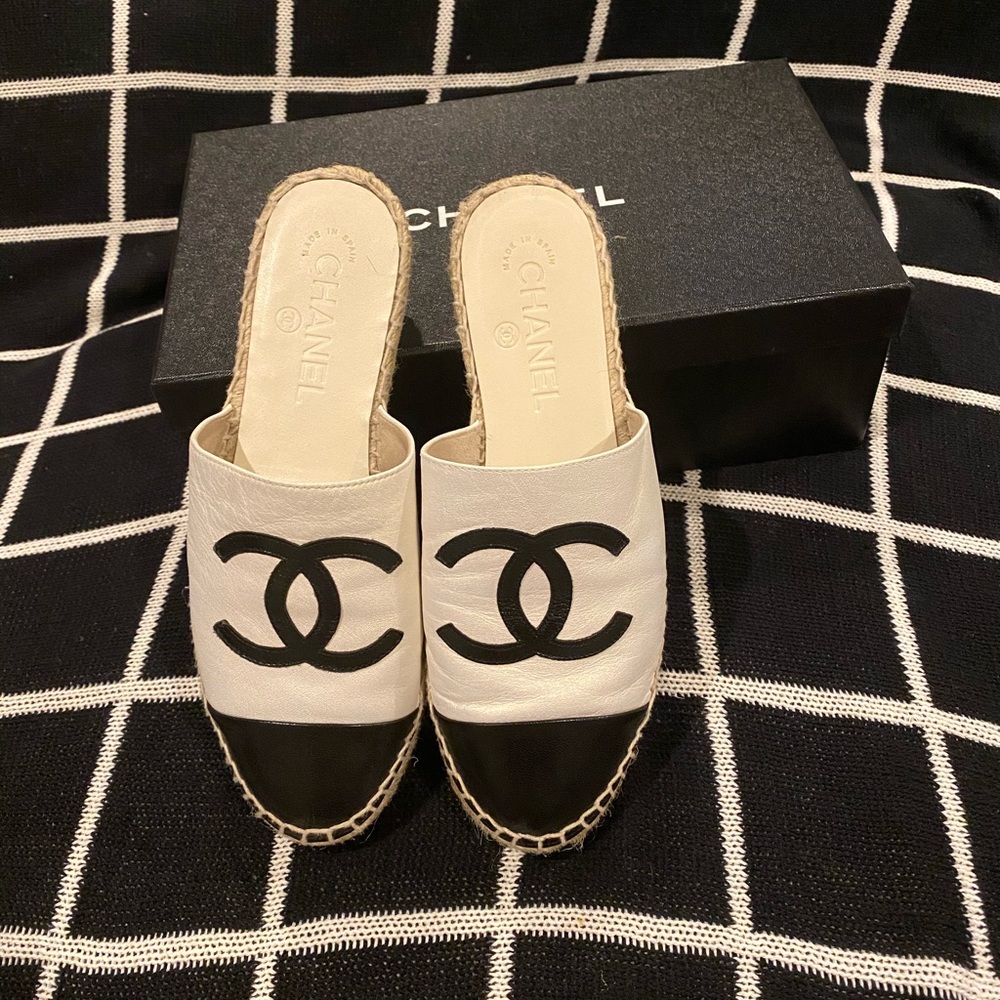 Chanel Espadrille